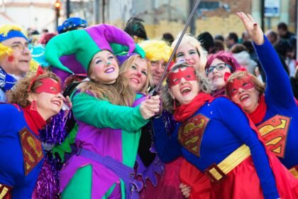 Não vai pular carnaval? Confira o que fazer durante esse período em casa